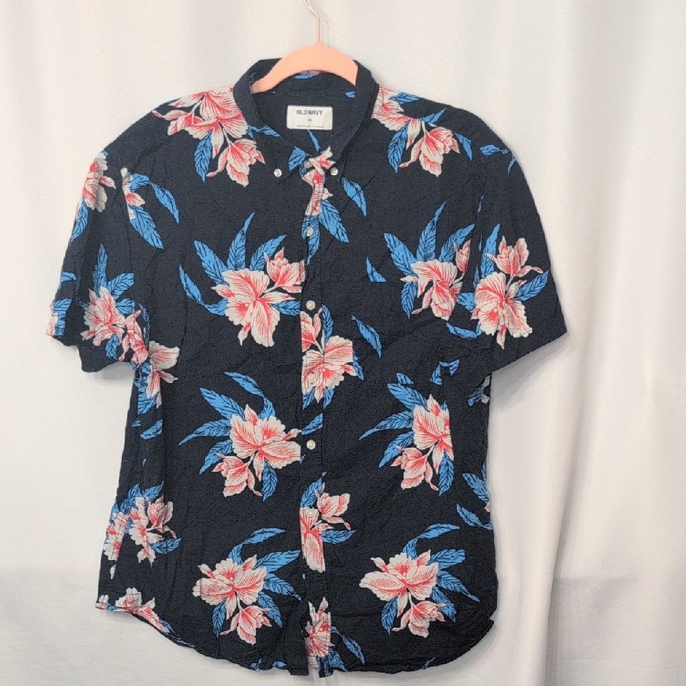 Old Navy Men's Black Floral Button Down Shirt XL